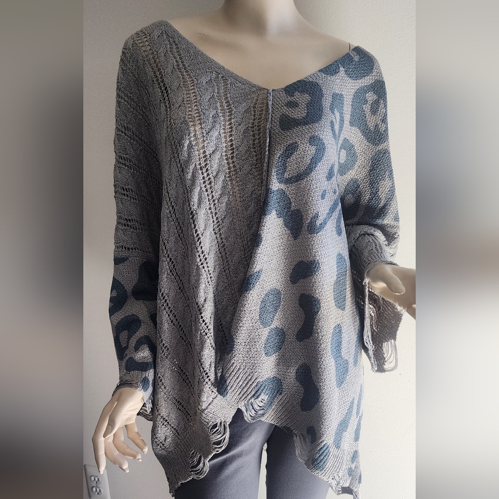 Oversized POL Animal print sweater